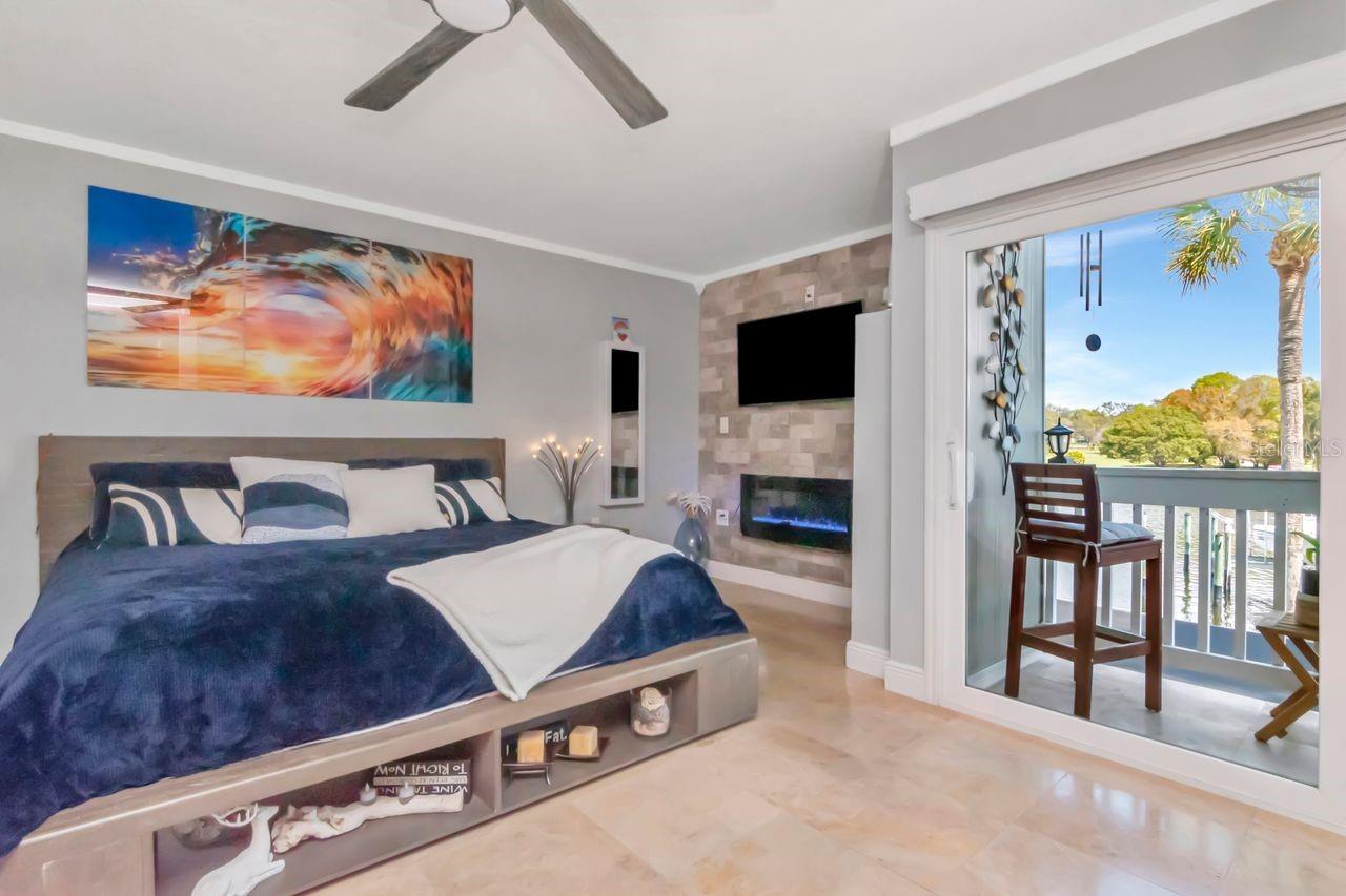 THE MARINA CLUB OF TAMPA A CON - Residential