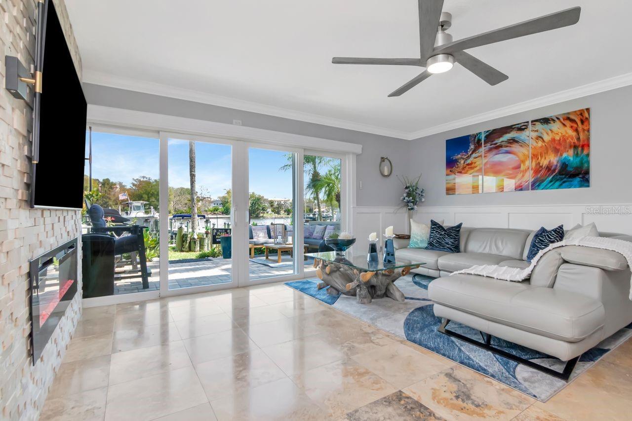 THE MARINA CLUB OF TAMPA A CON - Residential