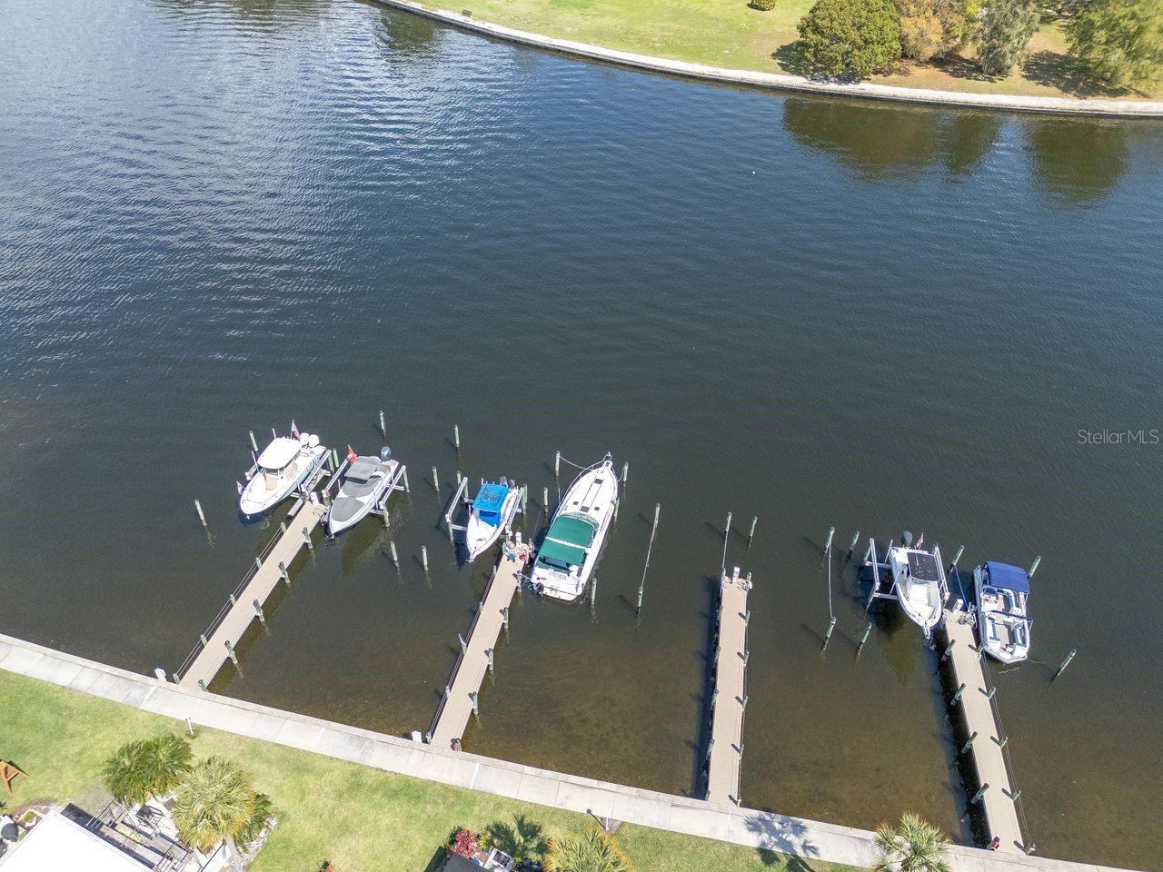 THE MARINA CLUB OF TAMPA A CON - Residential