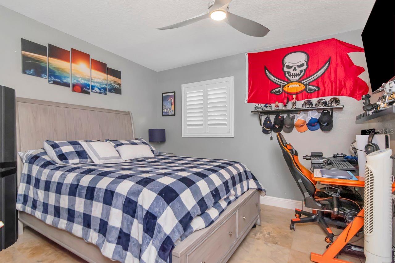 THE MARINA CLUB OF TAMPA A CON - Residential