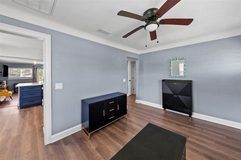 824 61st Avenue Ne, St Petersburg, FL 33703