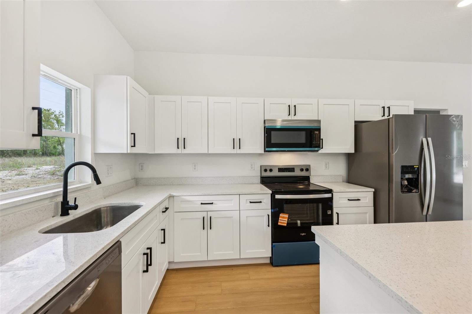 SILVER SPRINGS SHORES - Residential