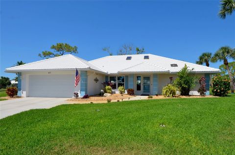 Photo of 611 Paget Drive, Venice, FL 34293 (MLS # N6140766)