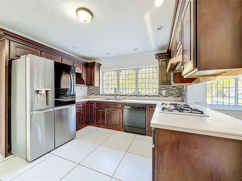 Tiny photo for 2627 SE 14th Street, Ocala, FL 34471 (MLS # OM717662)