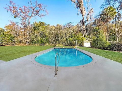 Tiny photo for 2627 SE 14th Street, Ocala, FL 34471 (MLS # OM717662)