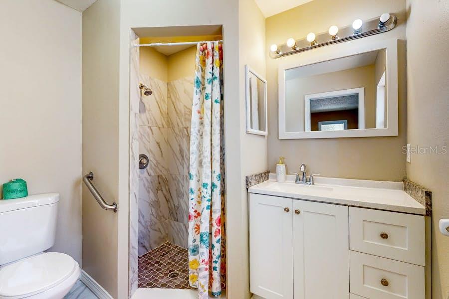 CORDOVA LAKES PH VI - Residential Lease