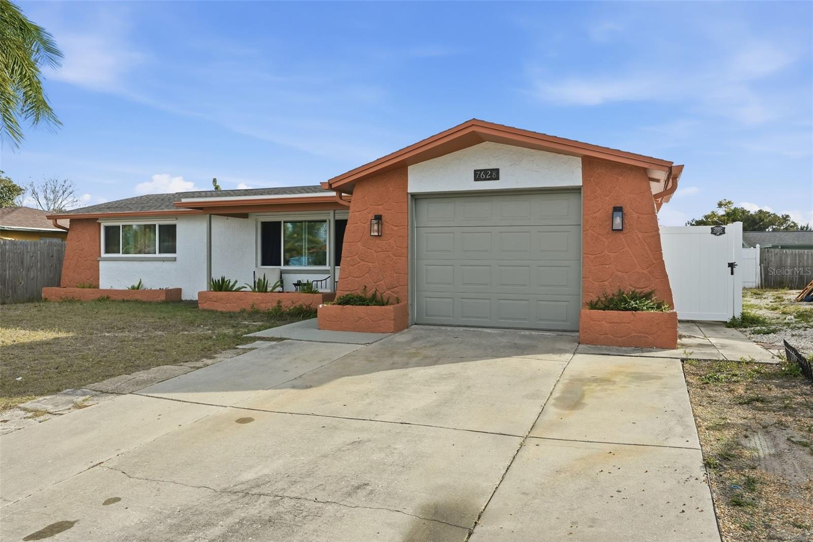 GULF HIGHLANDS - Residential