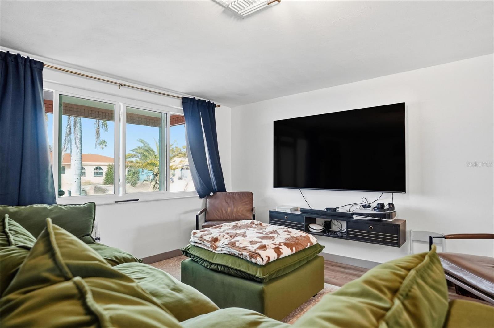 GULF HIGHLANDS - Residential