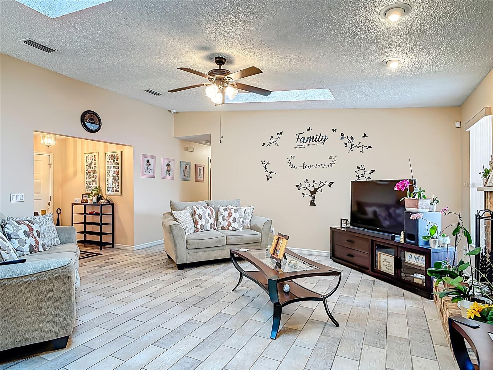 DELTONA LAKES UNIT 07 - Residential