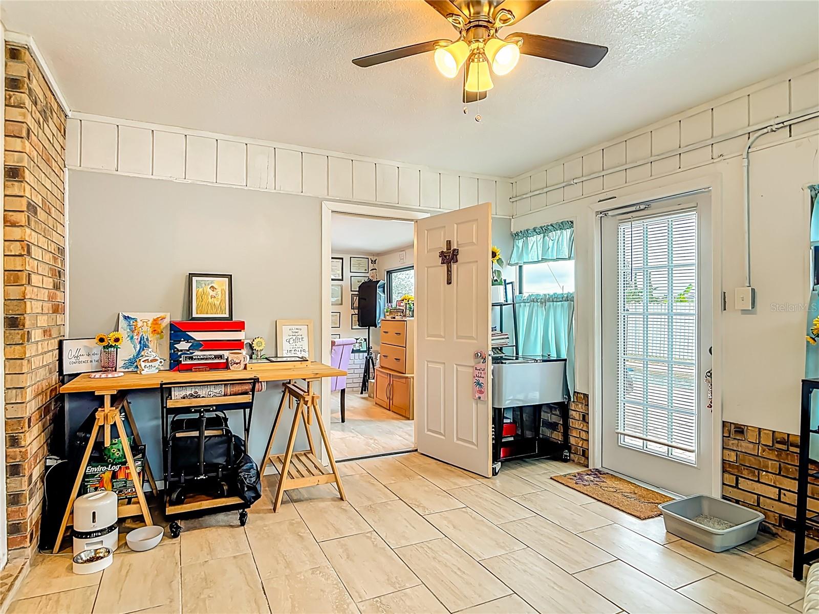 DELTONA LAKES UNIT 07 - Residential