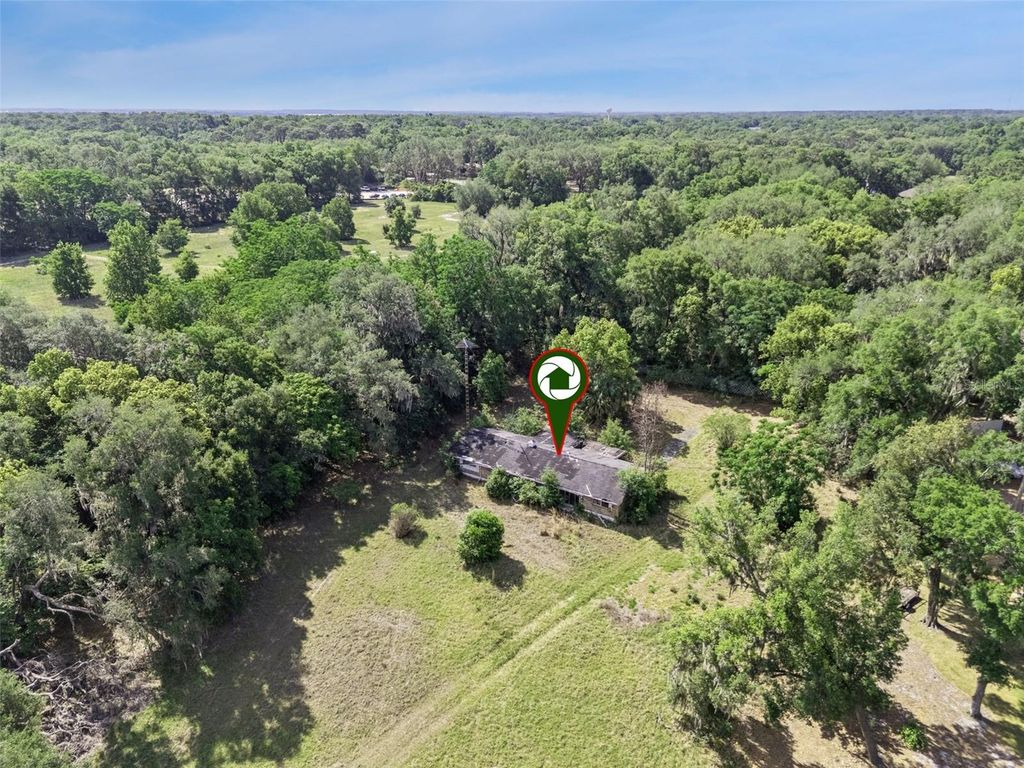 Photo of 36322 Via Marcia, Fruitland Park, FL 34731 (MLS # G5111912)