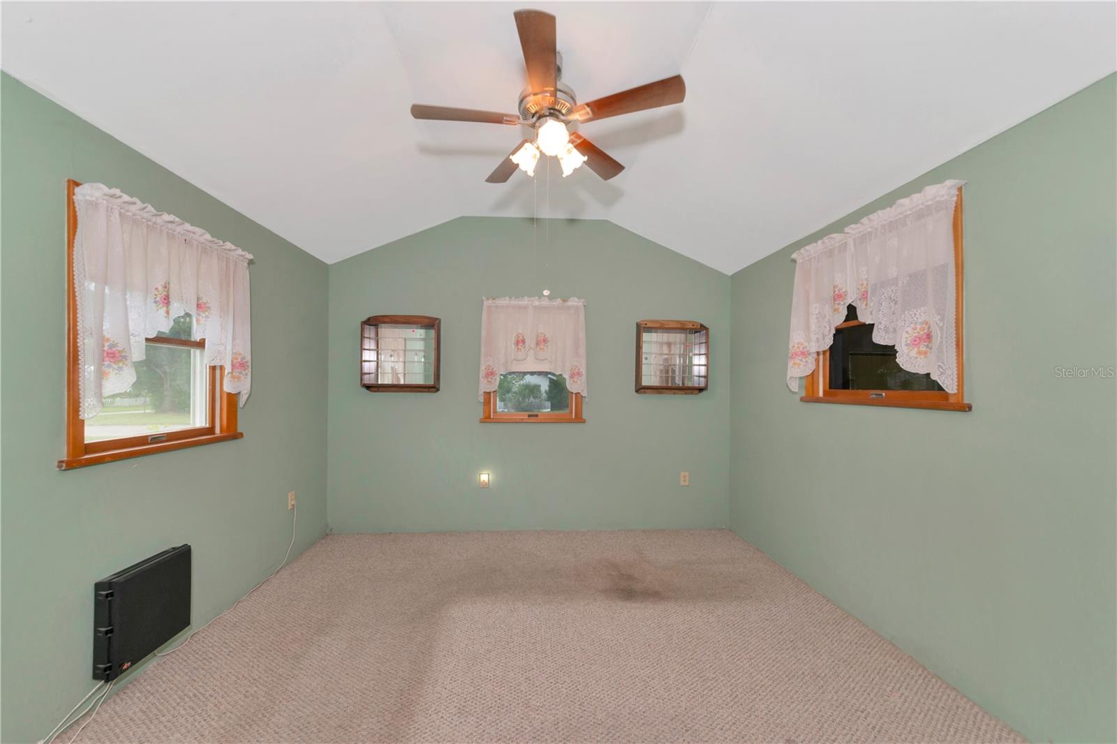 ROSEDALE - Residential