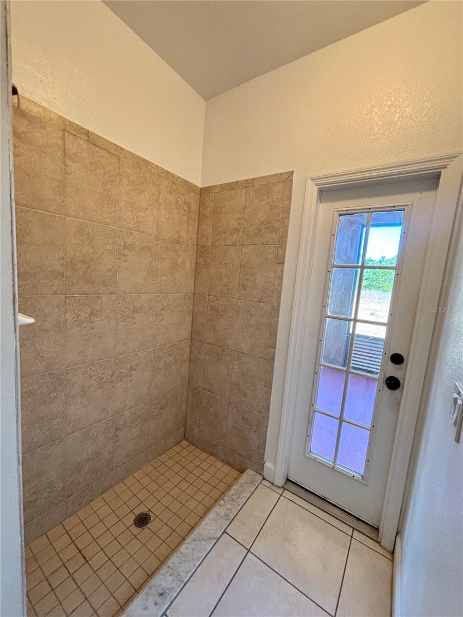 MARION OAKS UN 07 - Residential Lease