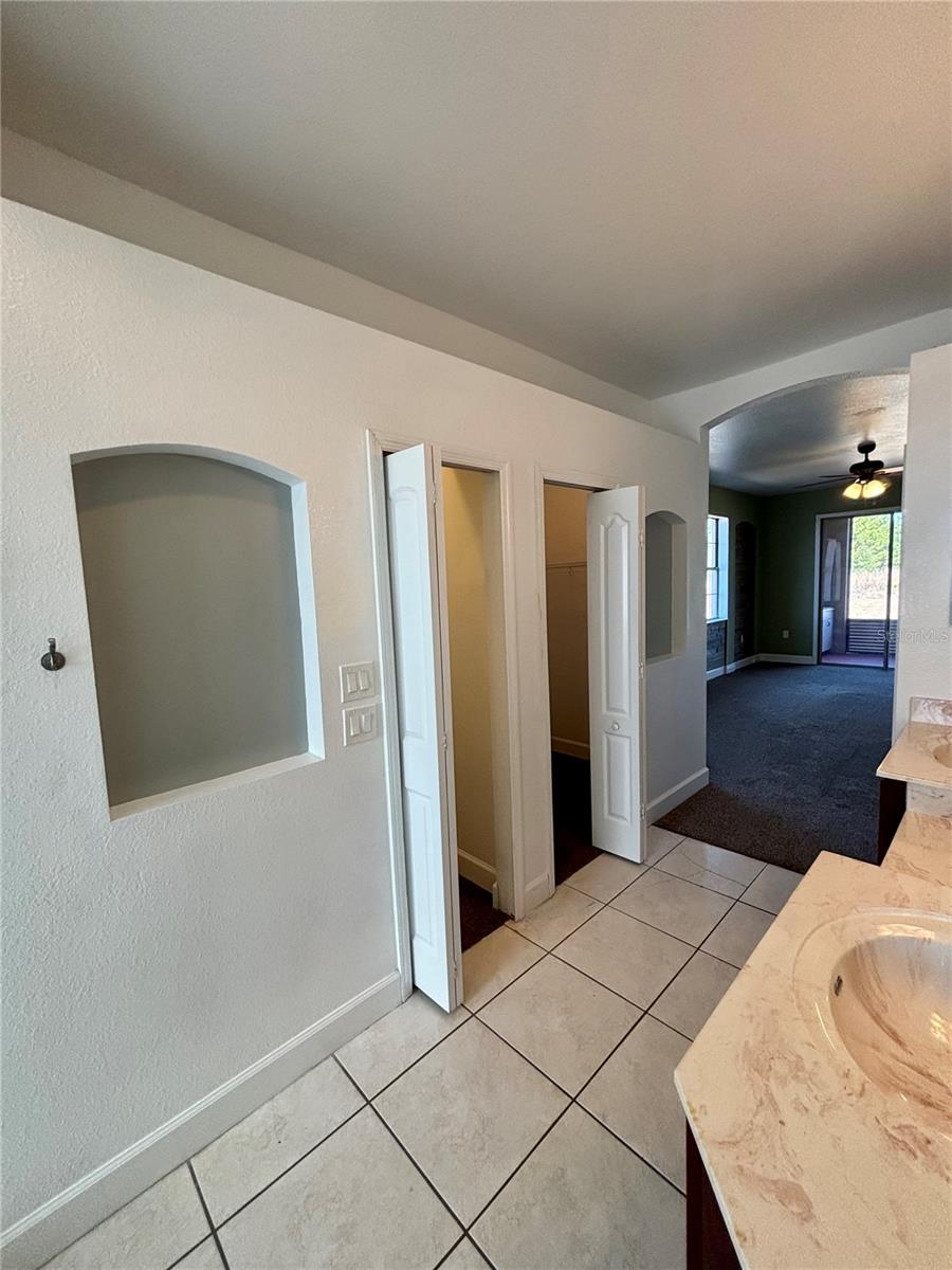 MARION OAKS UN 07 - Residential Lease