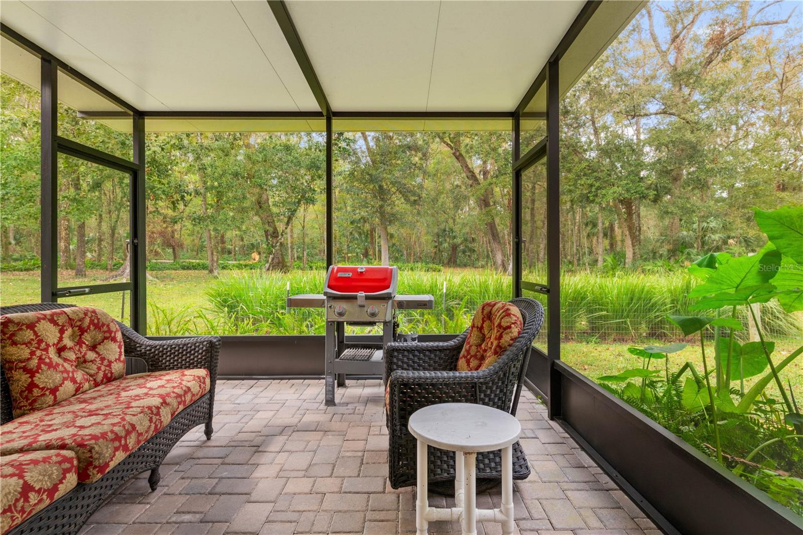 ROYAL OAKS ESTATE - Residential