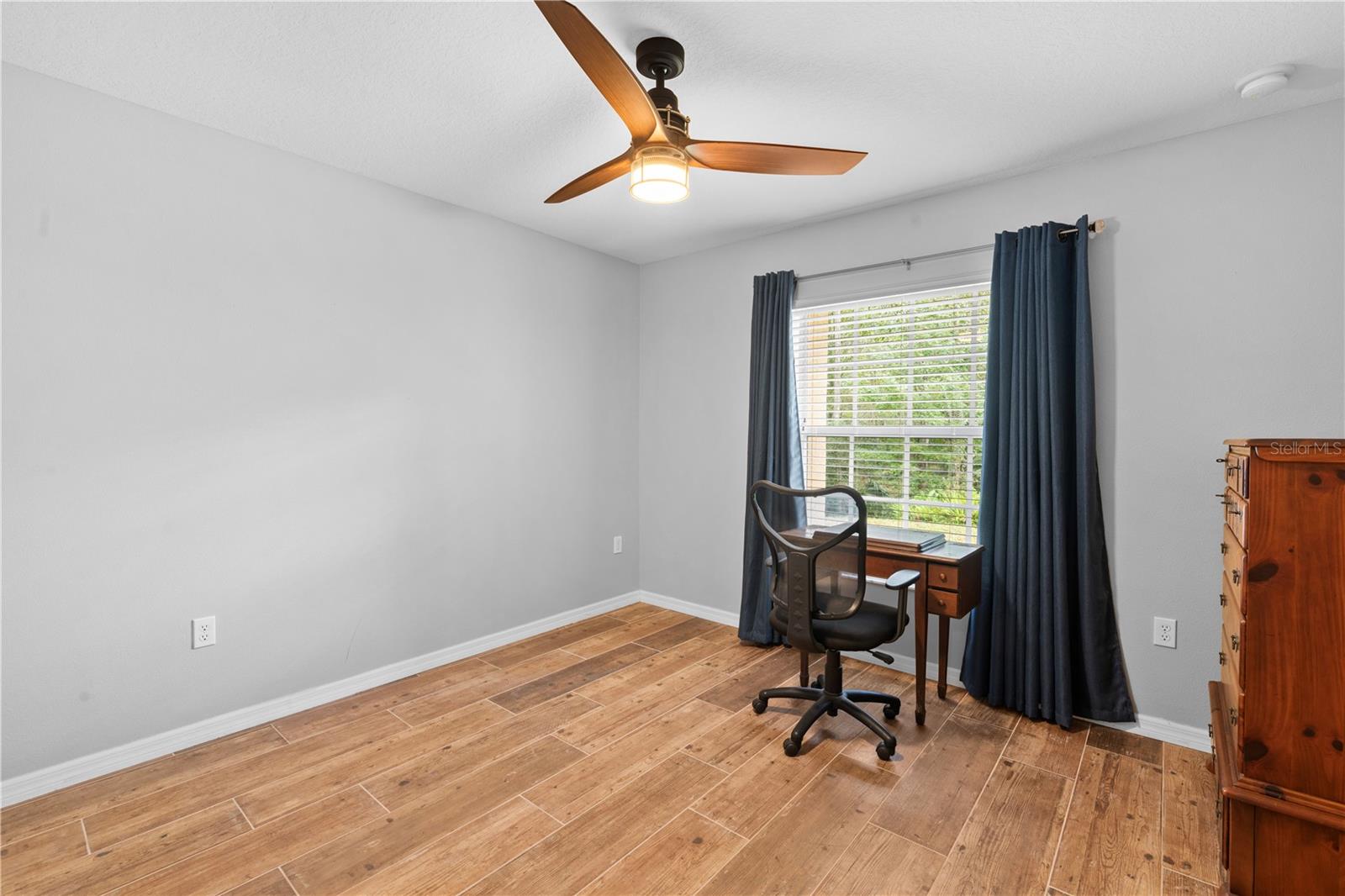 ROYAL OAKS ESTATE - Residential