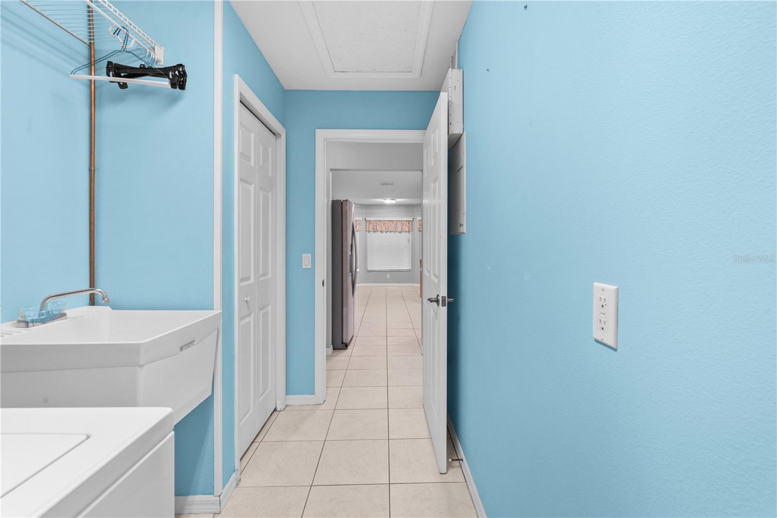 ROYAL OAKS ESTATE - Residential