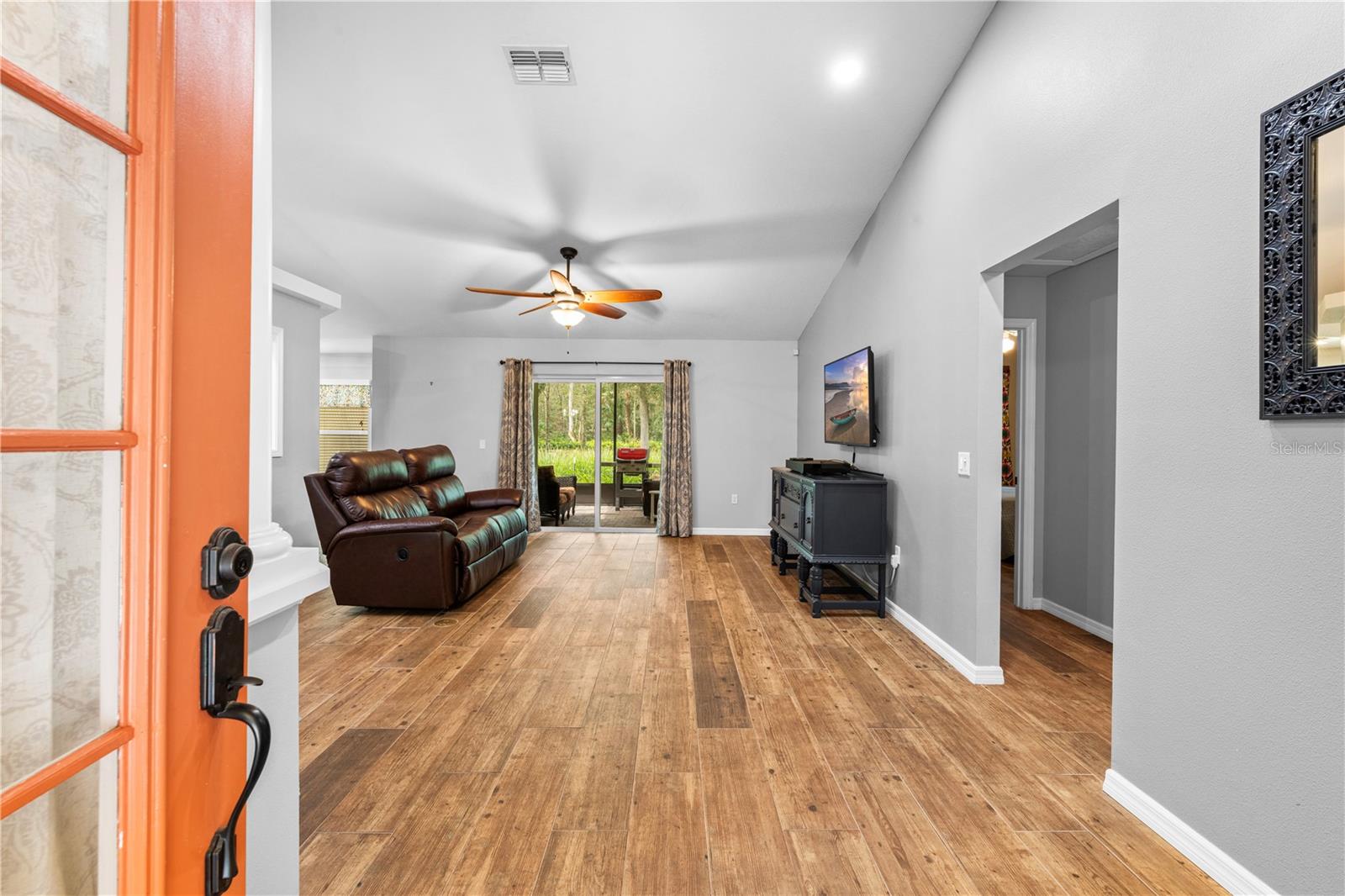 ROYAL OAKS ESTATE - Residential