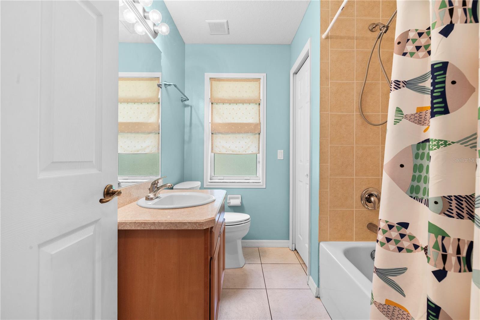 ROYAL OAKS ESTATE - Residential