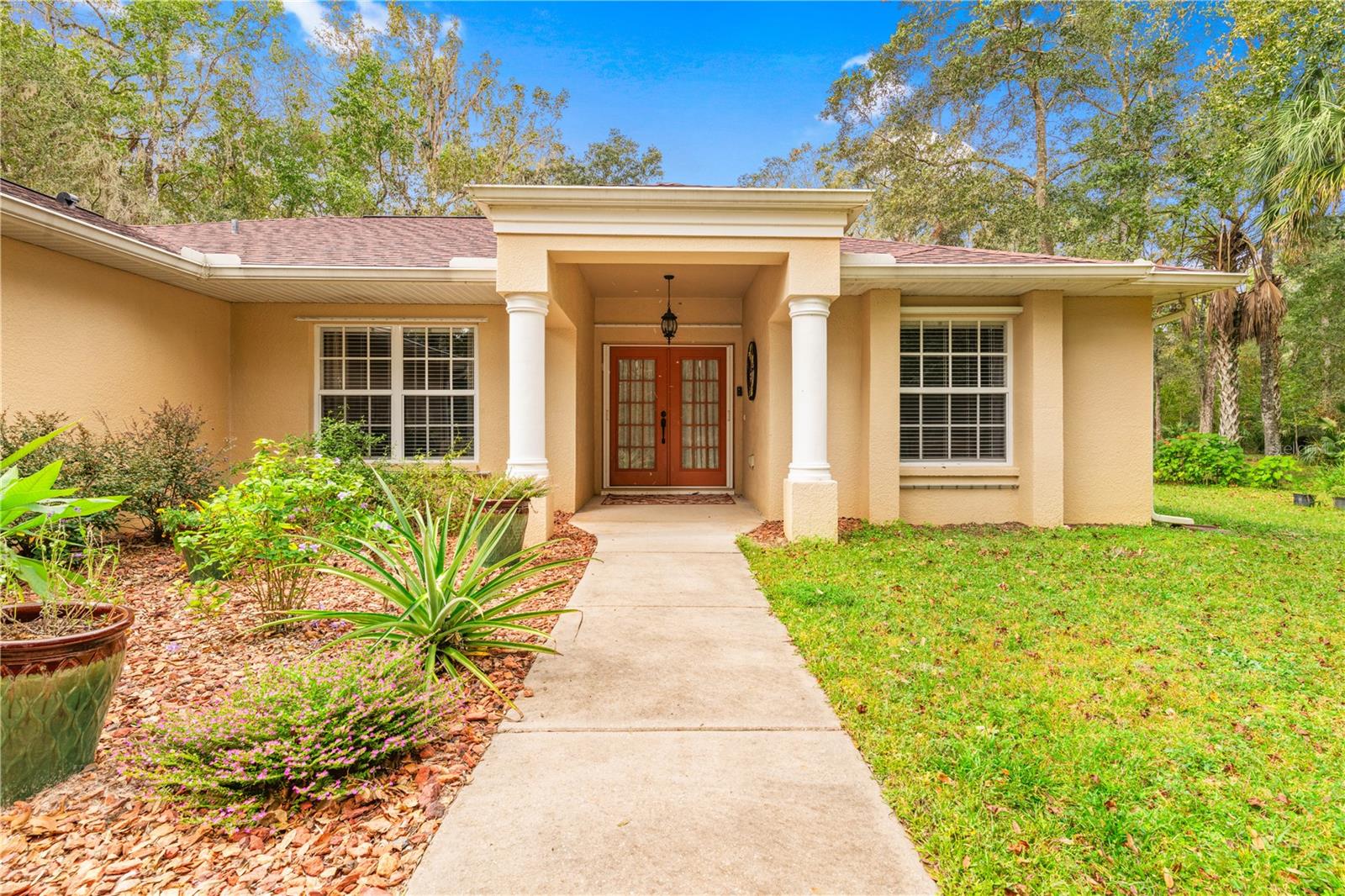 ROYAL OAKS ESTATE - Residential