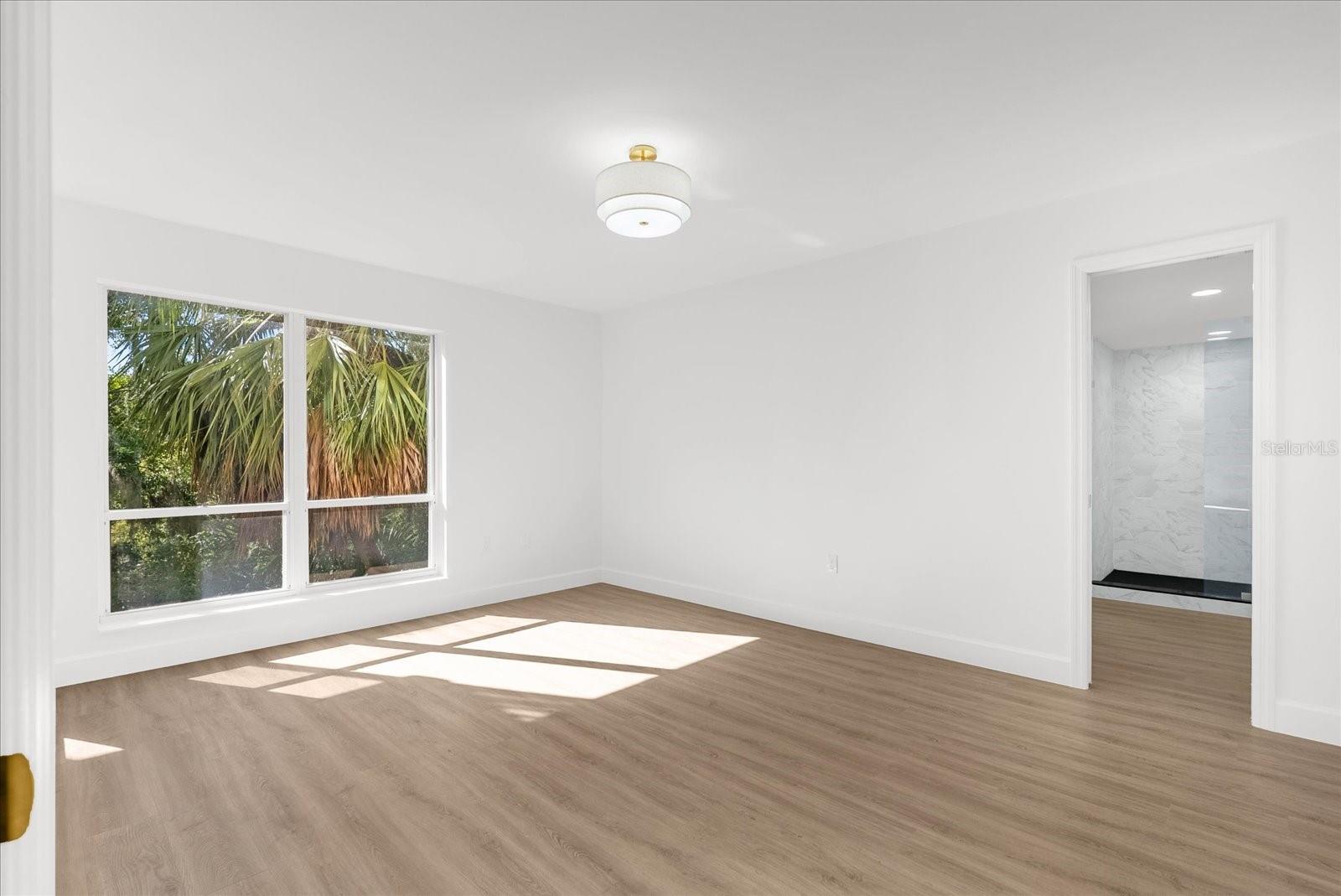 MOORINGS ON LAKE MAITLAND CONDO BLDG 03 - Residential