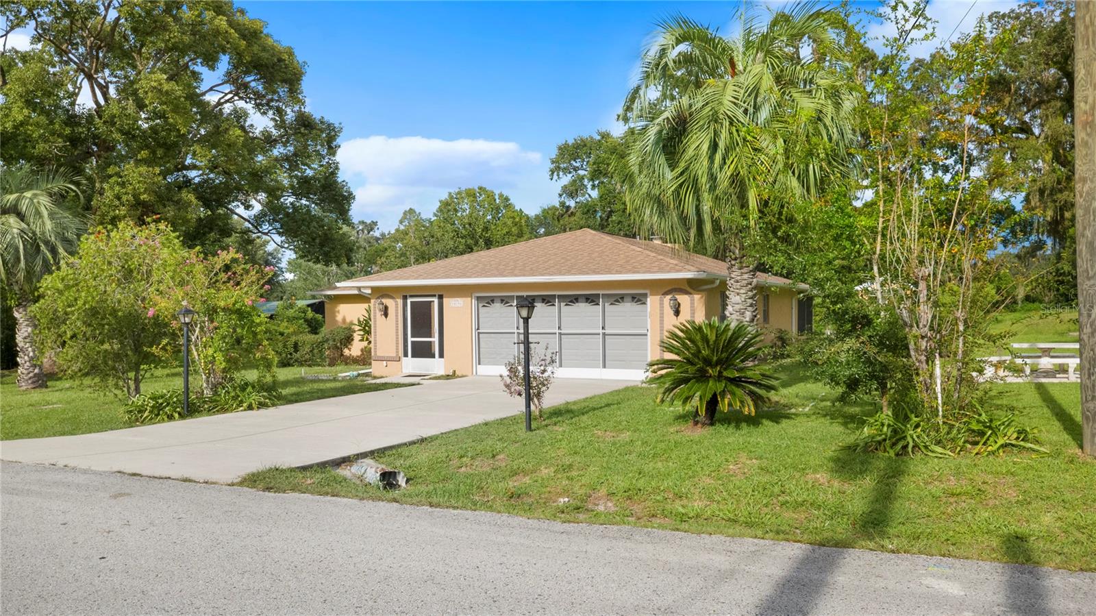 Beautiful Three-Bedroom Block Concrete Home on Expansive 1-Acre (4 Lot)
Nestled on a stunning 1-acre parcel, this exceptional three-bedroom, two-bathroom residence offers the perfect blend of privacy, convenience, and modern comfort. This charming block concrete home is a true gem, boasting a variety of desirable features that make it ideal for anyone seeking a tranquil yet accessible lifestyle.
Property Highlights
The home features three bedrooms and two full bathrooms, providing ample space for family and guests.
Modern Conveniences: With a newer roof and an updated AC system, this home is well-maintained and move-in ready, a brand new hot water heater is being installed for the buyers convenience ensuring comfort and peace of mind.
Wood-Burning Fireplace: Enjoy cozy evenings by the wood-burning fireplace, a perfect spot to relax and unwind during cooler months.
Private Gardens: The property includes beautifully maintained private gardens, offering a peaceful retreat right in your backyard.
Expansive Lot: The nearly 41-acre lot provides abundant space for outdoor activities, gardening, or simply enjoying nature in complete privacy.
Refreshing Pool: Dive into the refreshing pool on hot summer days, a perfect place for entertaining or simply relaxing with family and friends.
Two-Car Garage: The attached two-car garage offers convenient and secure parking, as well as additional storage space.
Prime Location
Situated close to town, this home offers the best of both worlds—seclusion and easy access to modern amenities. You'll be just minutes away from shopping centers, vibrant arts and culture scenes, a variety of restaurants, and bustling markets.
Don't miss this rare opportunity to own a remarkable home on an expansive lot that offers both privacy and convenience. This well-loved and meticulously maintained property is ready to welcome its new owners. Schedule a viewing today and experience all this lovely home has to offer!