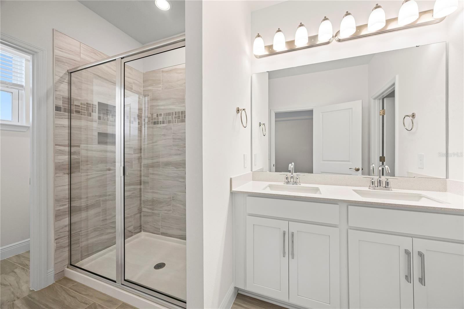 SILVERLEAF RESERVE BUNGALOWS - Residential Lease