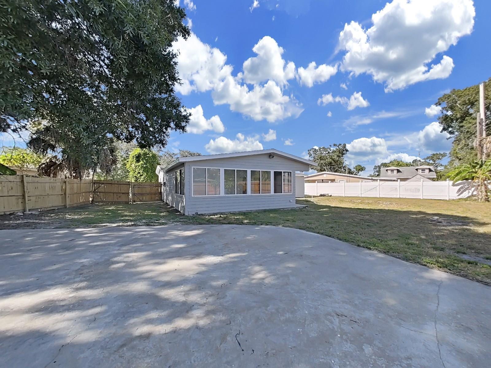 TOWNN COUNTRY PARK UN 03 - Residential