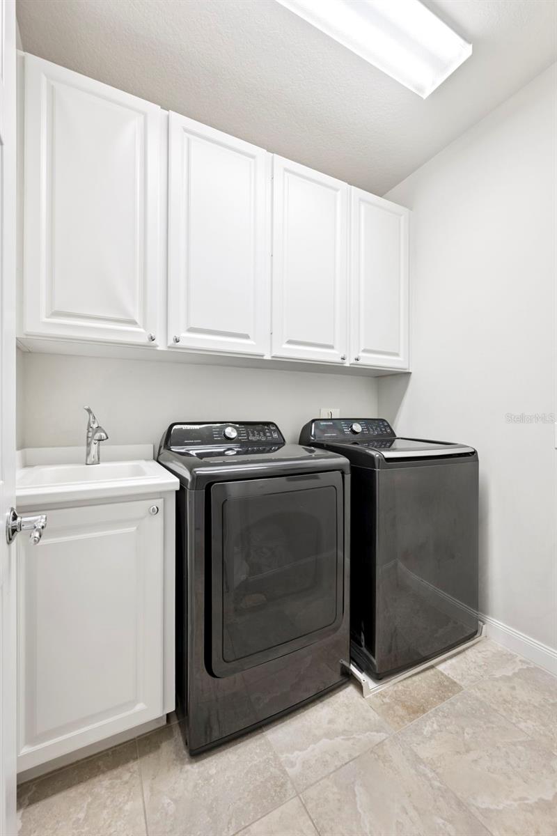 VILLAGEWALK/LK NONAA 01B - Residential