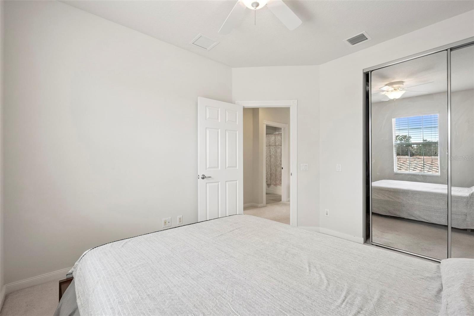 VILLAGEWALK/LK NONAA 01B - Residential