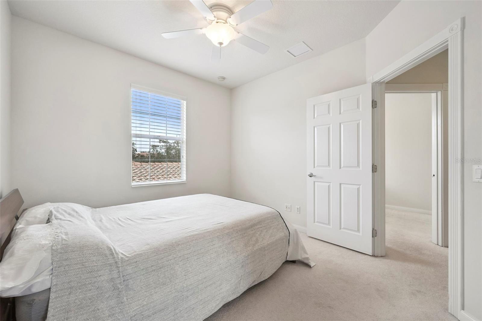 VILLAGEWALK/LK NONAA 01B - Residential