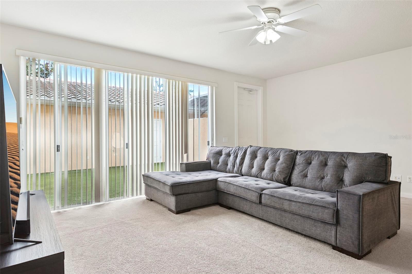 VILLAGEWALK/LK NONAA 01B - Residential