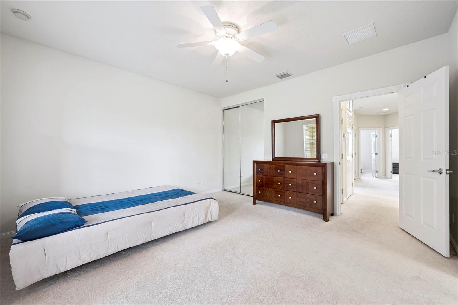 VILLAGEWALK/LK NONAA 01B - Residential