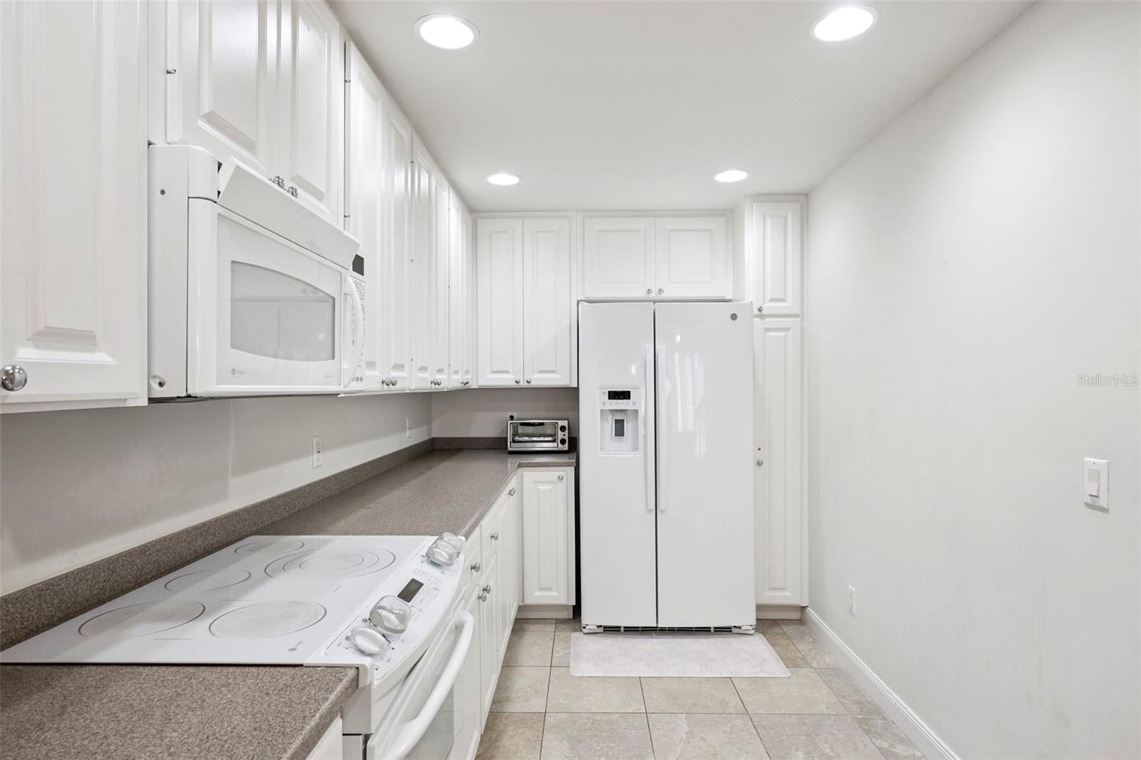 VILLAGEWALK/LK NONAA 01B - Residential