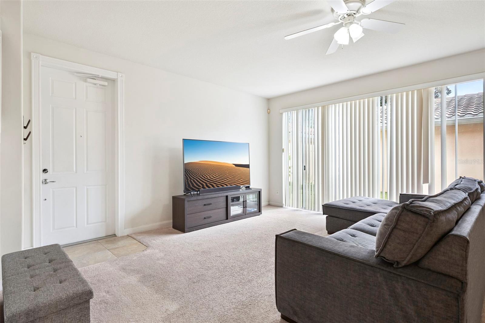 VILLAGEWALK/LK NONAA 01B - Residential