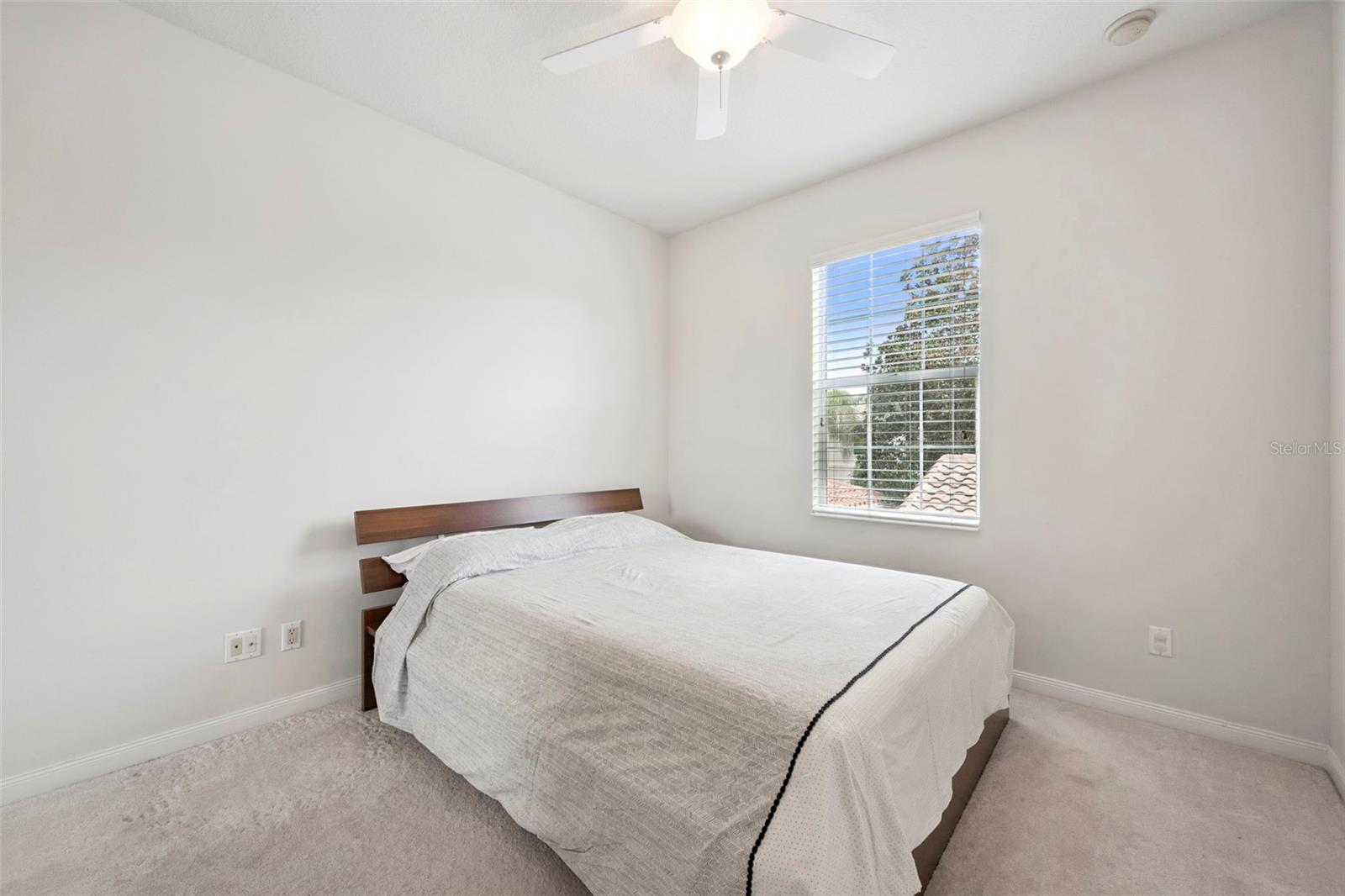 VILLAGEWALK/LK NONAA 01B - Residential