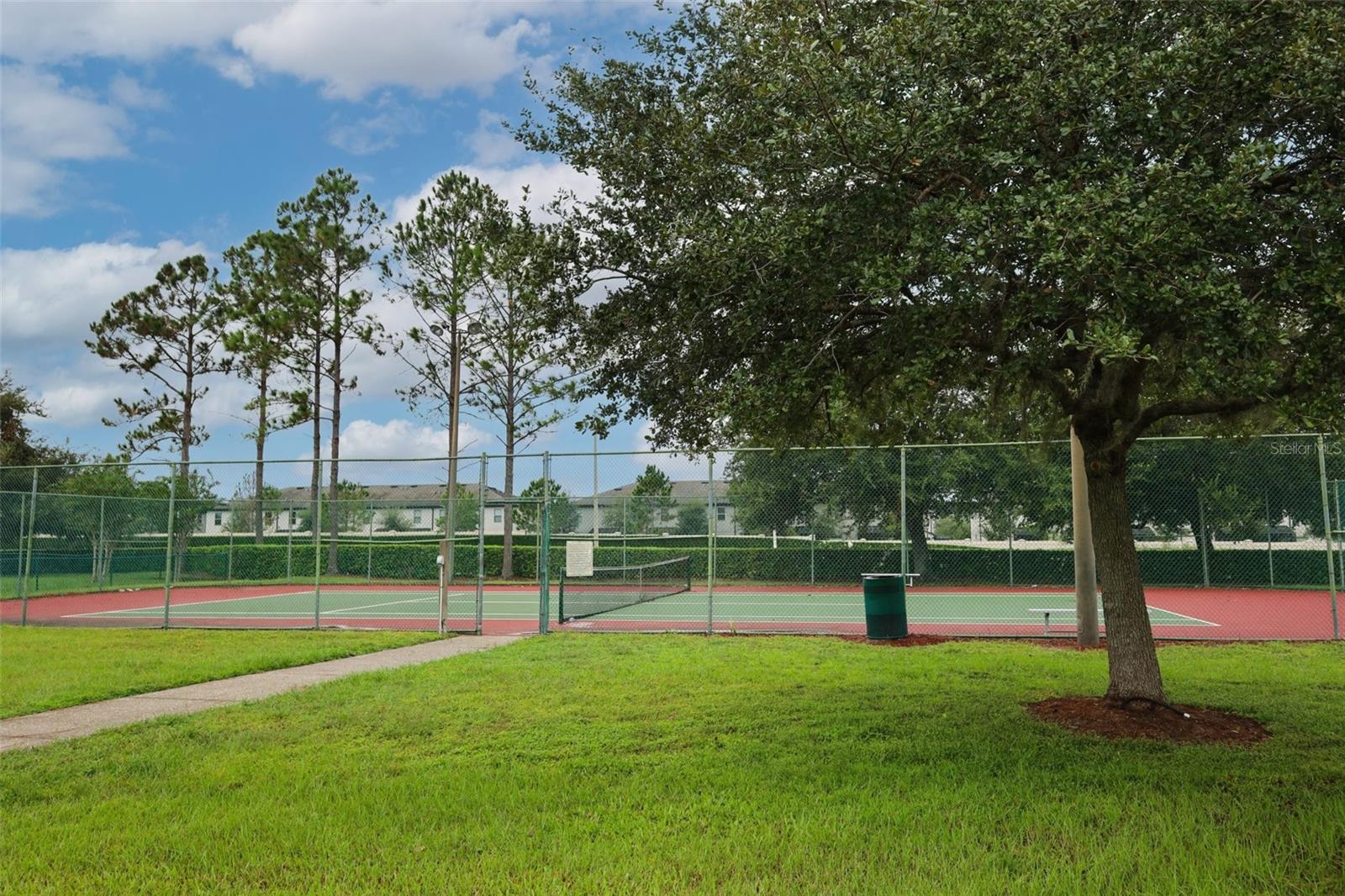 WATERFORD CHASE EAST PH 02 VILLAGE - Residential