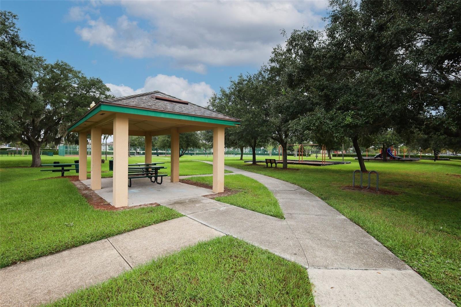 WATERFORD CHASE EAST PH 02 VILLAGE - Residential