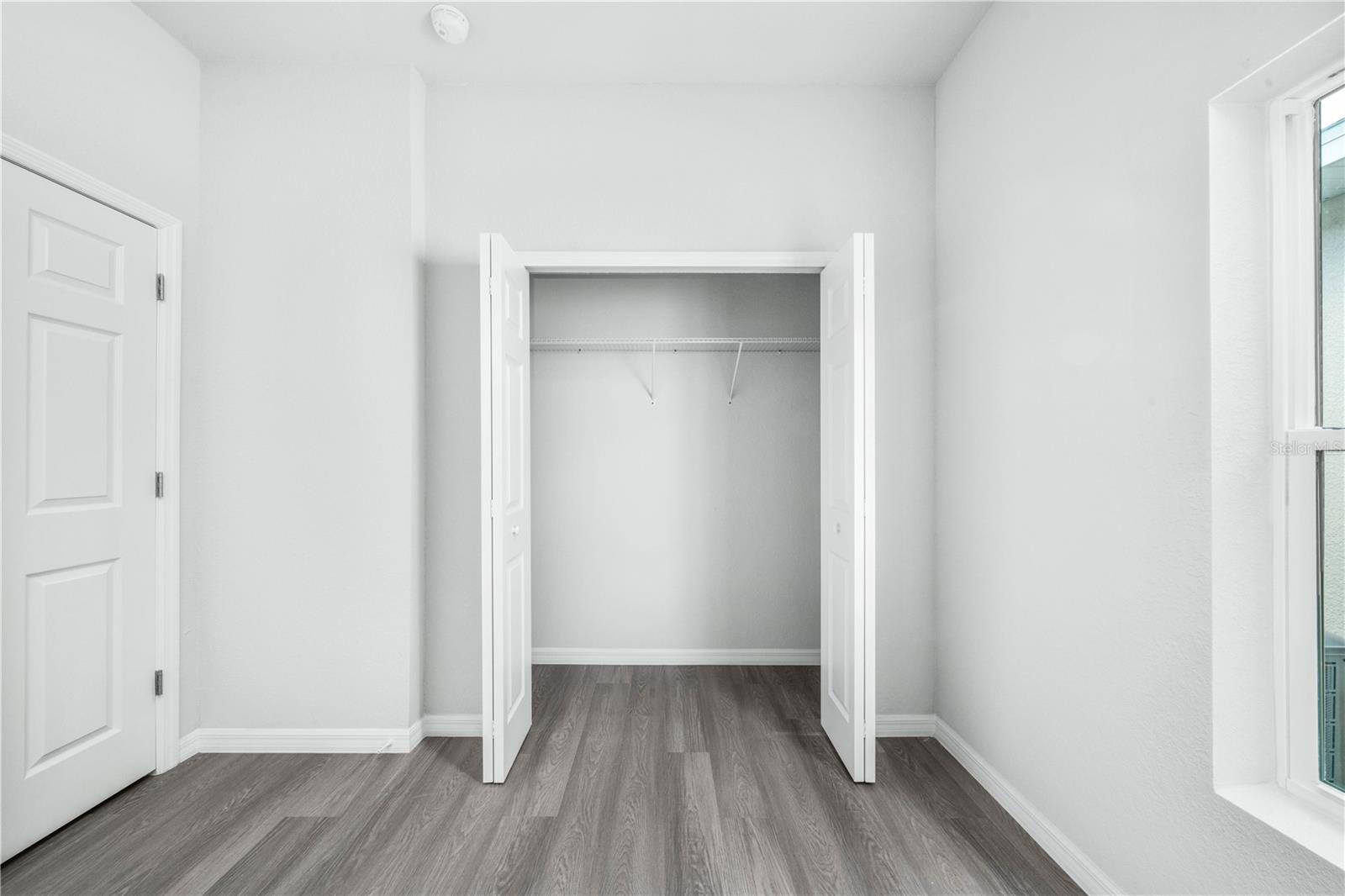 LAS VILLAS AT KENILWORTH - Residential Lease