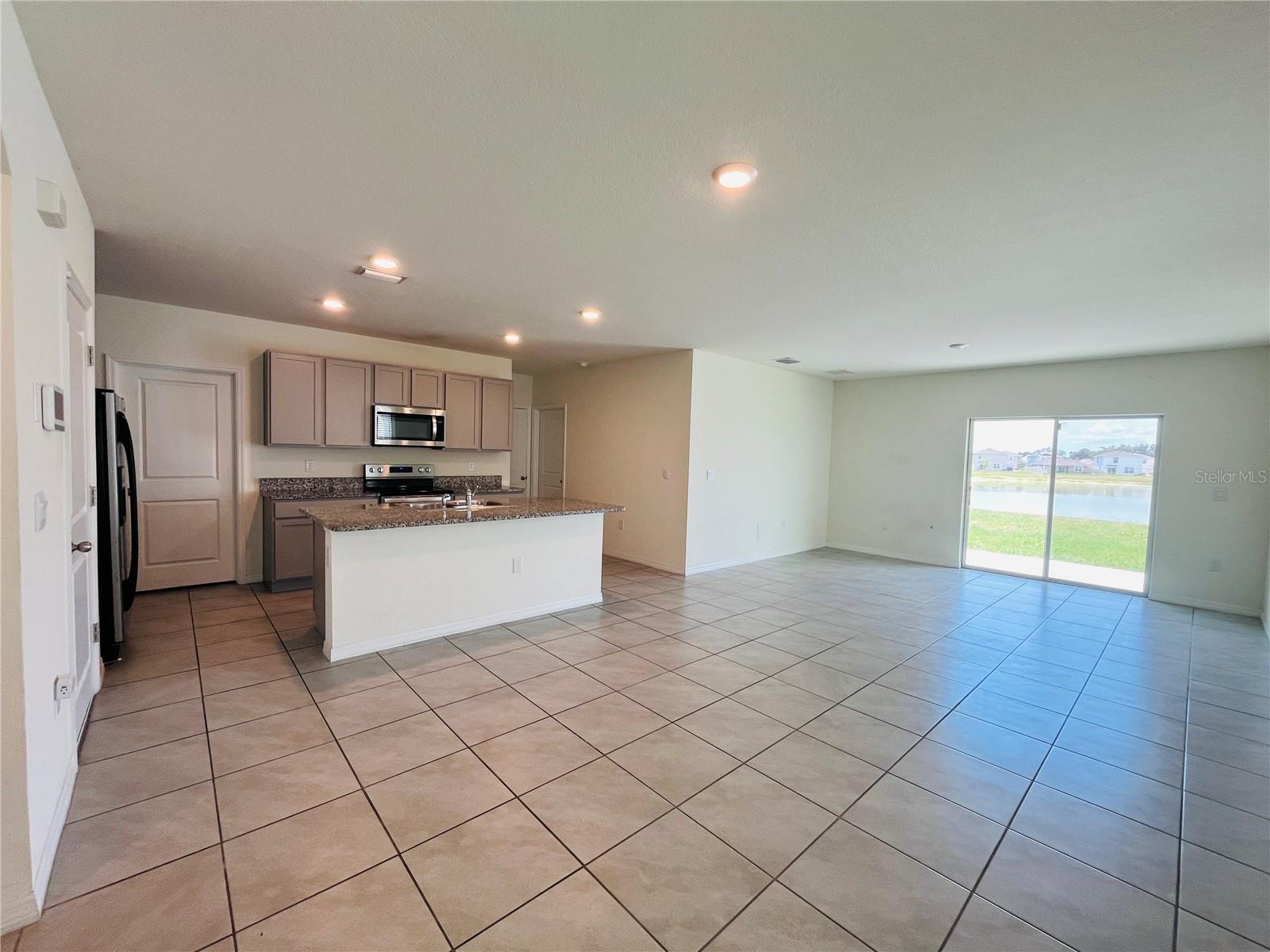 10624 PENNY GALE LOOP