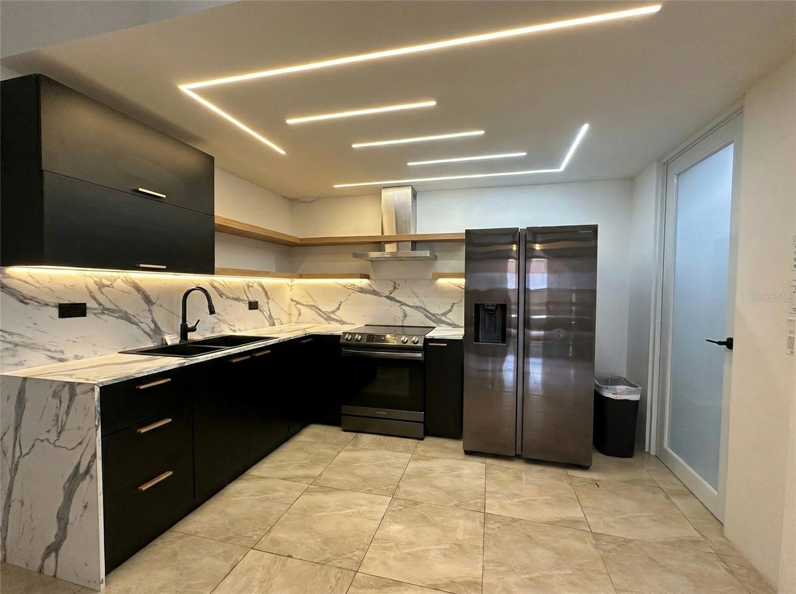 URB. COLINAS DEL YUNQUE, RIO GRANDE, PR - Residential