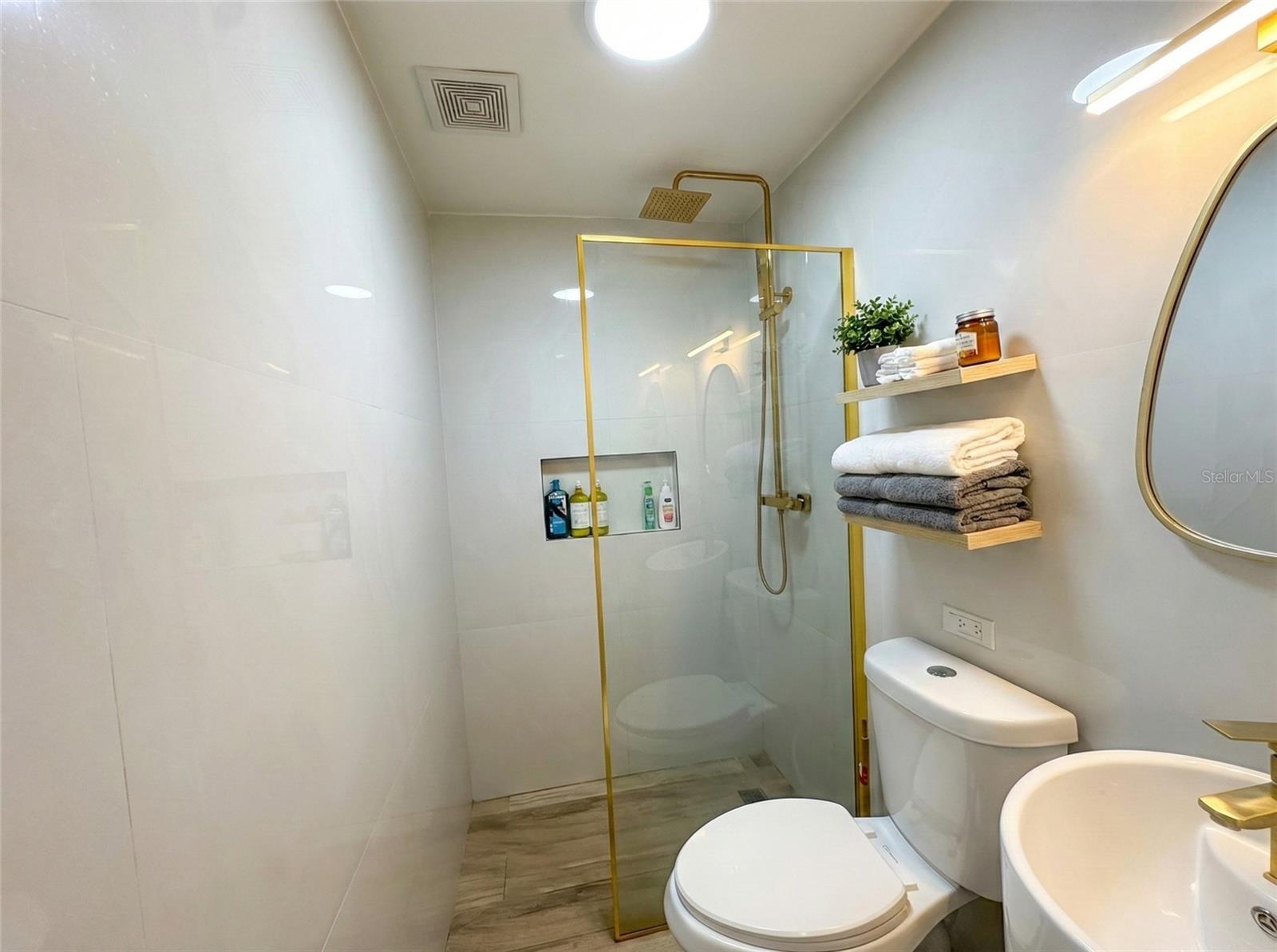 URB. COLINAS DEL YUNQUE, RIO GRANDE, PR - Residential