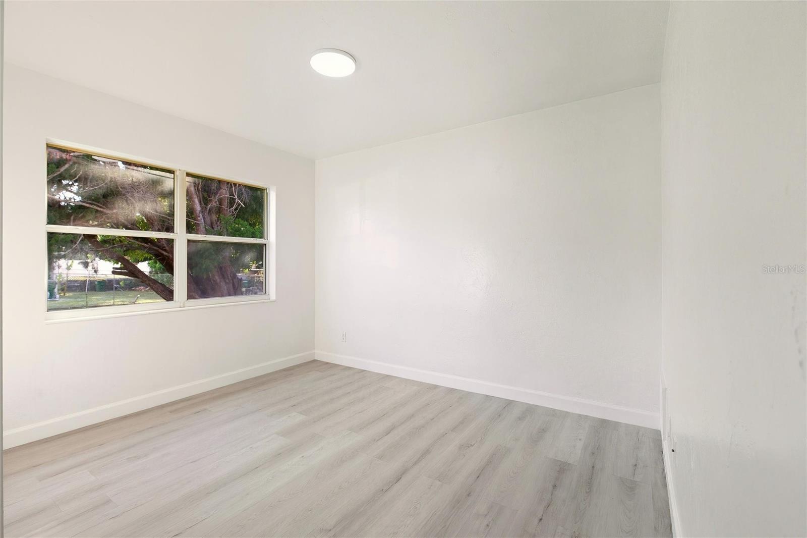 NEWTOWN HEIGHTS FIRST ADD TO - Residential Lease