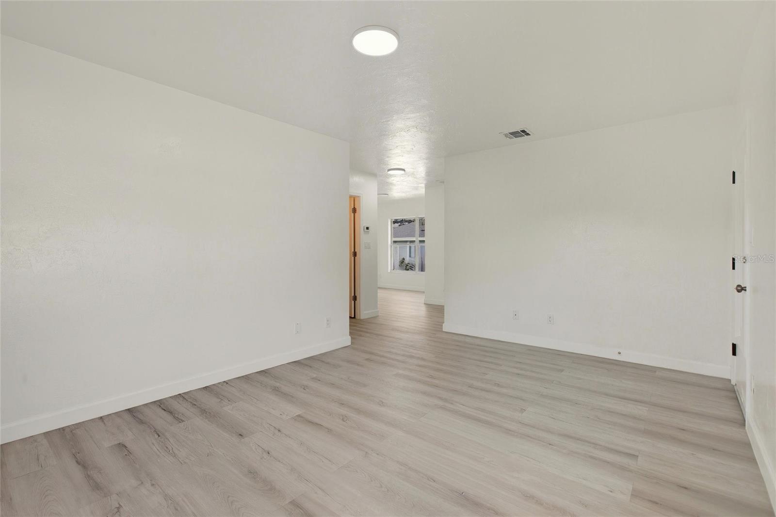 NEWTOWN HEIGHTS FIRST ADD TO - Residential Lease