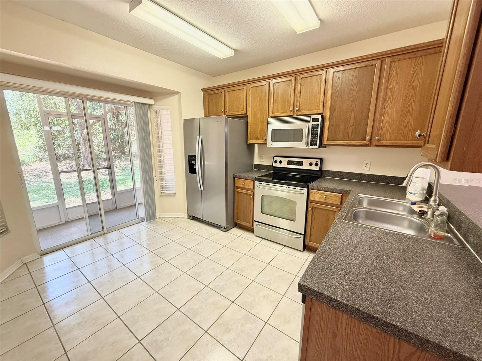 15922 FISHHAWK CREEK LANE