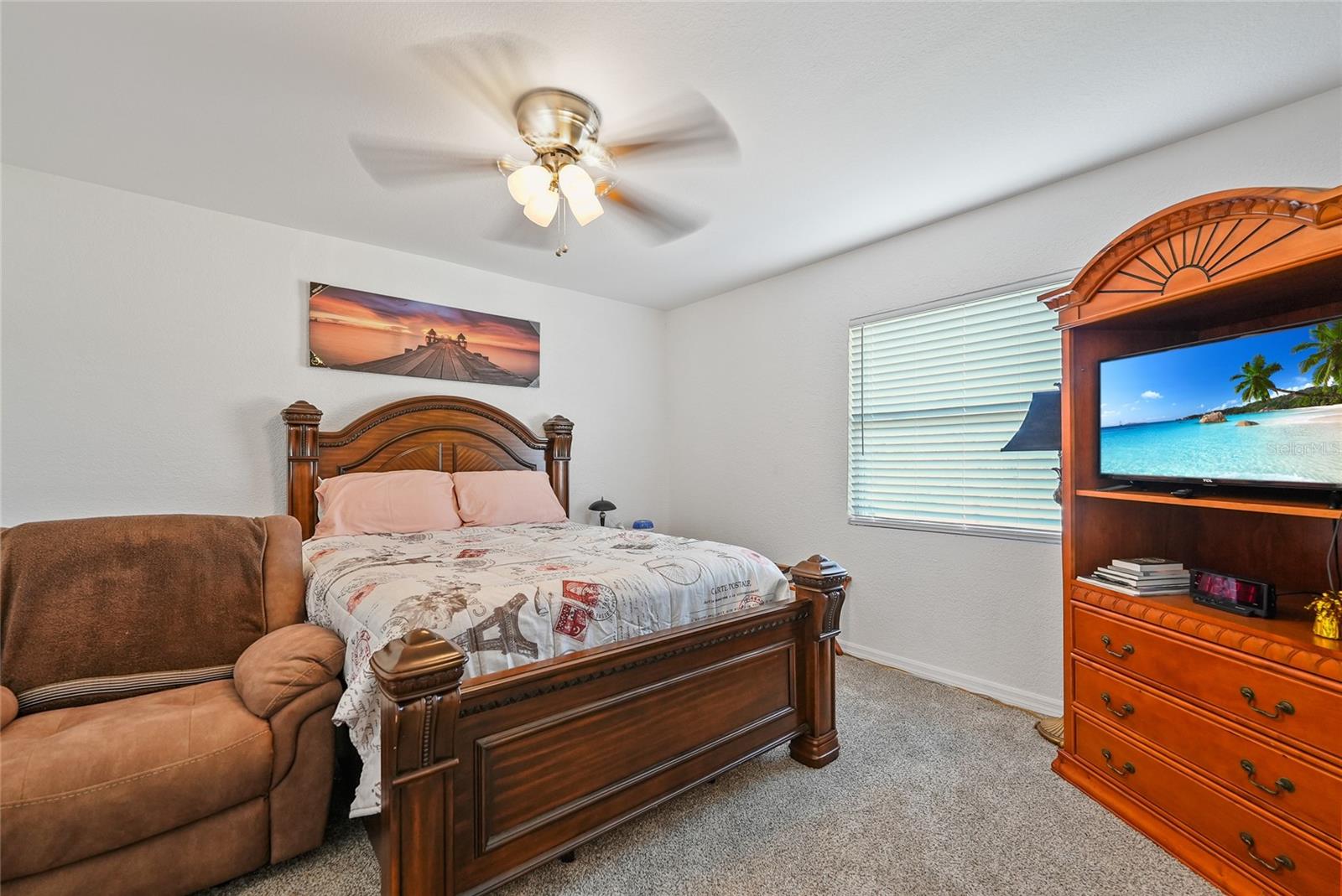 HINCKLEYS SUB - Residential