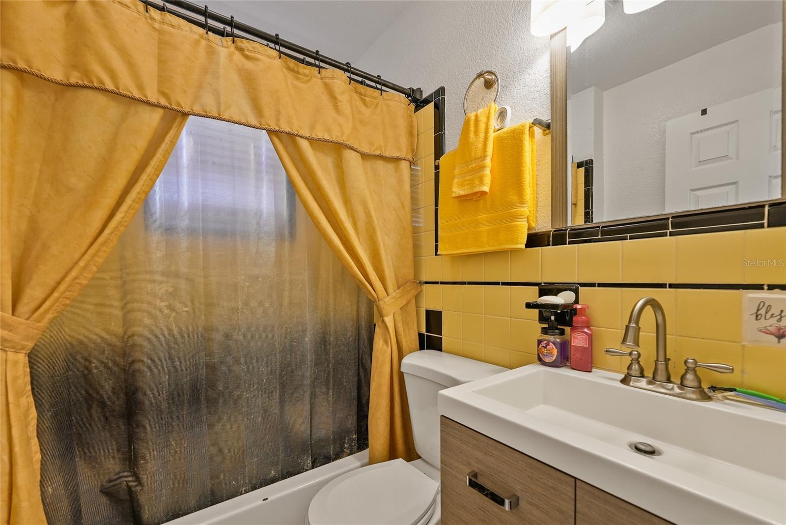 HINCKLEYS SUB - Residential