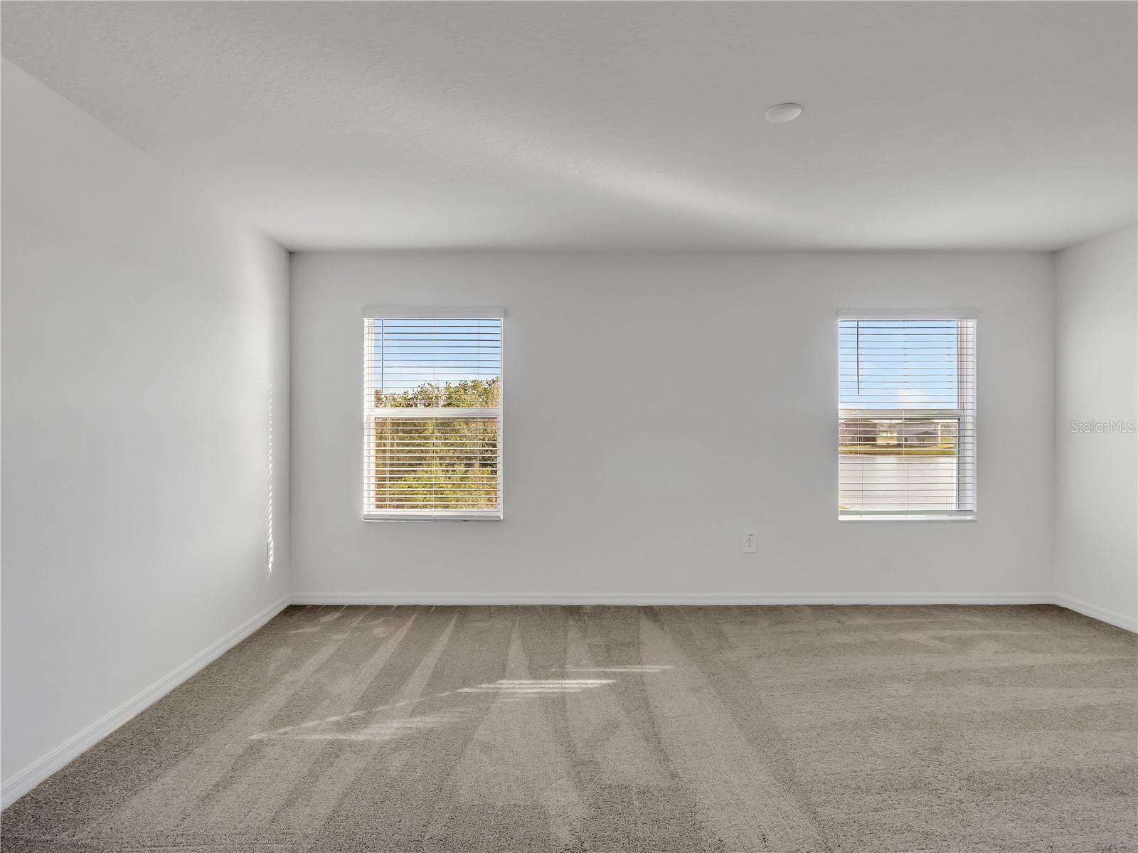 SEAIRE TOWNHOMES - Residential Lease