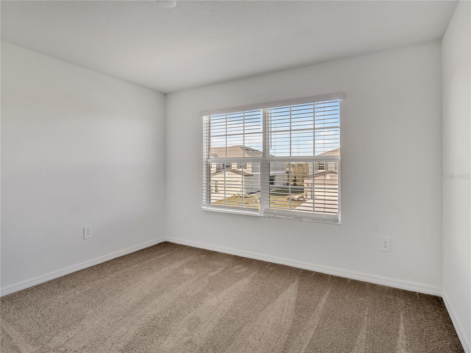 SEAIRE TOWNHOMES - Residential Lease