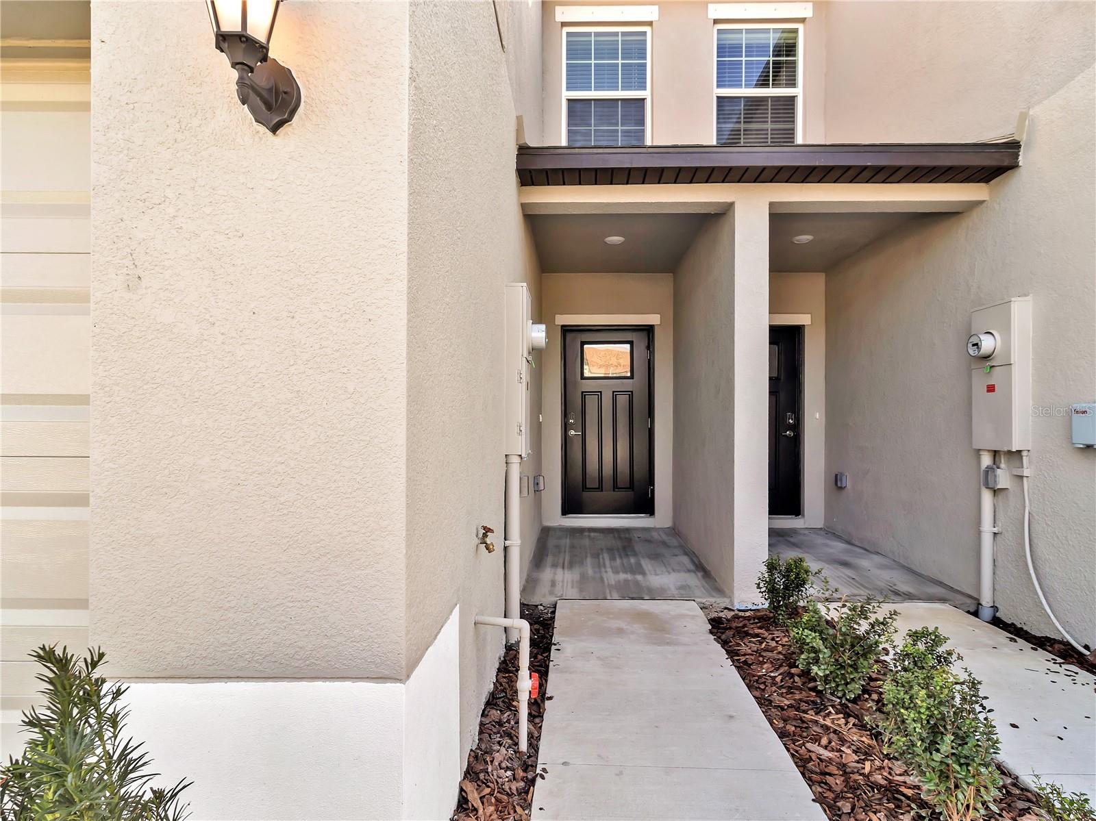 SEAIRE TOWNHOMES - Residential Lease